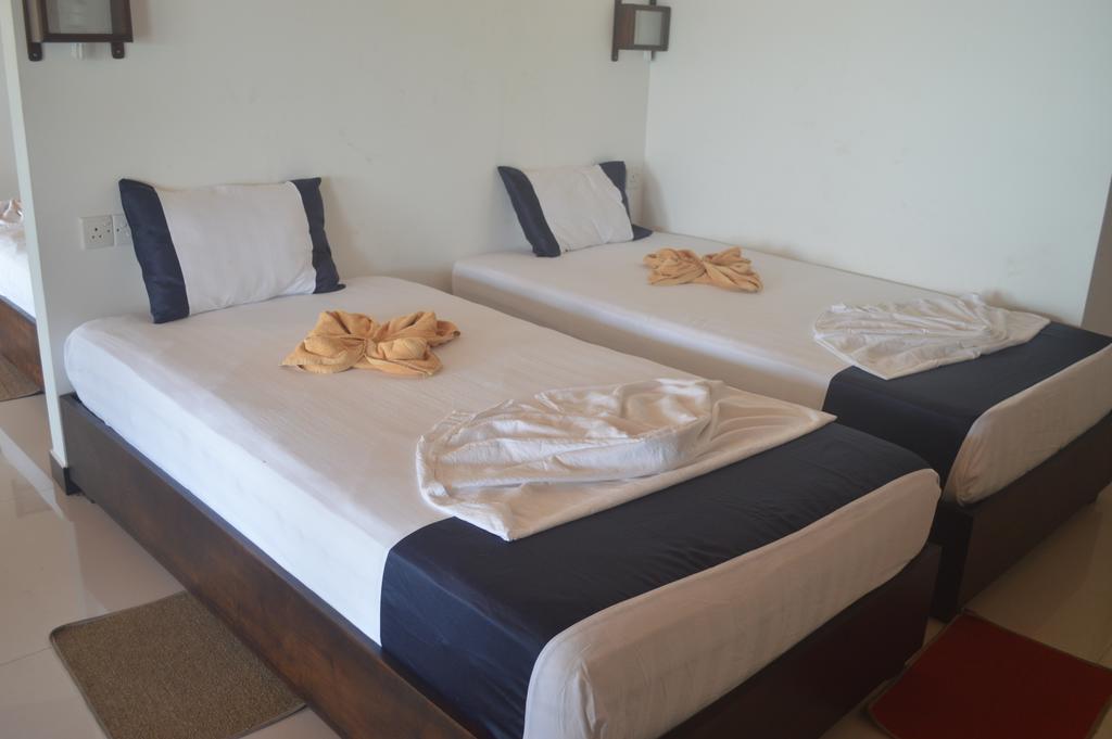 Gayana Guest House Kanattagoda Exterior photo